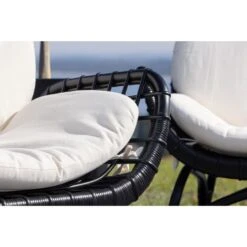 Svea - Hugo Outdoor Loungestoel - Wicker - Zwart 11 Svea - Hugo Outdoor Loungestoel - Wicker - Zwart -Geselecteerde Tuinmeubelwinkel 239d85296eee43f583a6a9106c5cf64c