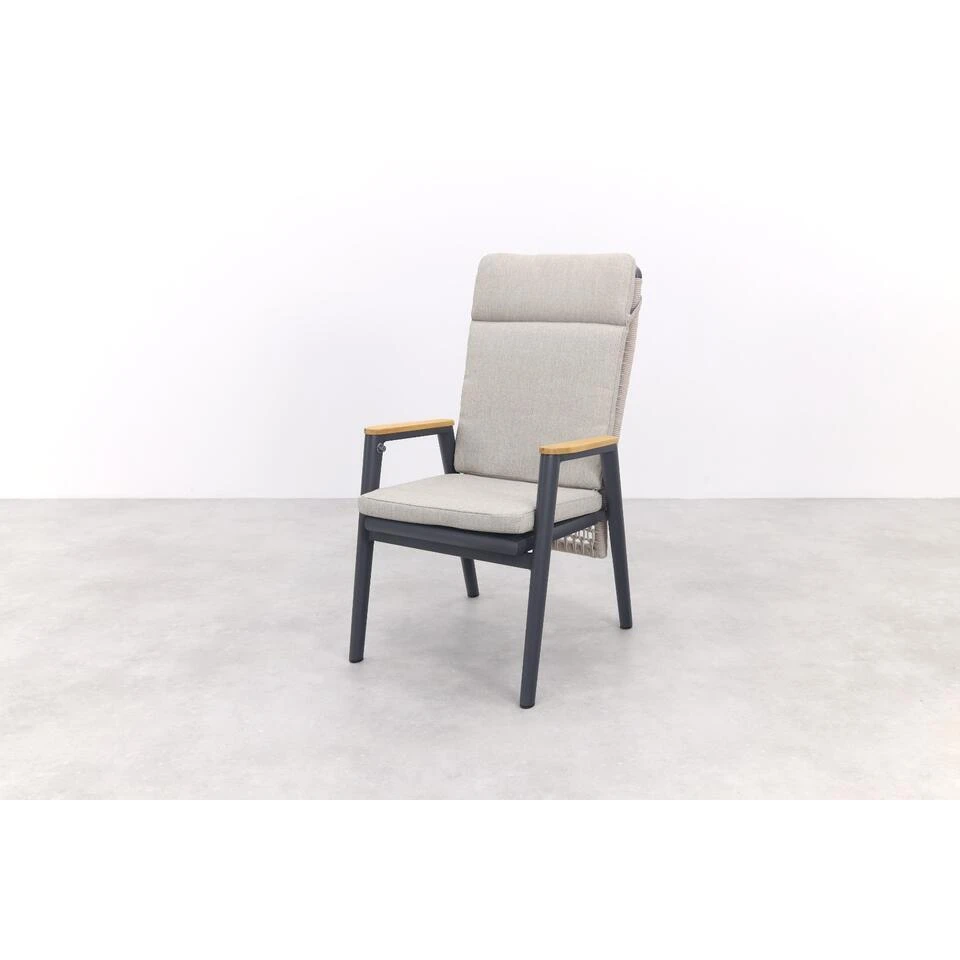 VDG Solaro Verstelbare Dining Tuinstoel - Light Rope / Teak Arm 4 VDG Solaro Verstelbare Dining Tuinstoel - Light Rope / Teak Arm - Afbeelding 2