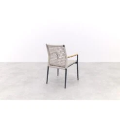 VDG Lumino Stapelbare Dining Tuinstoel - Light Rope / Teak Arm -Geselecteerde Tuinmeubelwinkel 4cf0d4b13d114c8ba7c98e8393e3da13