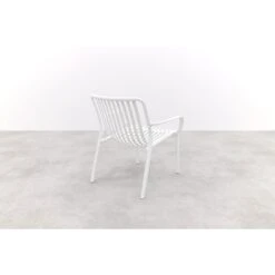 Stripe Loungestoel - Wit -Geselecteerde Tuinmeubelwinkel 69c73c5d2e254a99b39fe5a98218ccf8