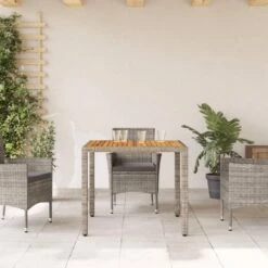 VidaXL - Tuintafel - Grijs - Poly Rattan - 90 X 90 X 75 Cm -Geselecteerde Tuinmeubelwinkel 8f878ec503dc4134acd92770579dd84f