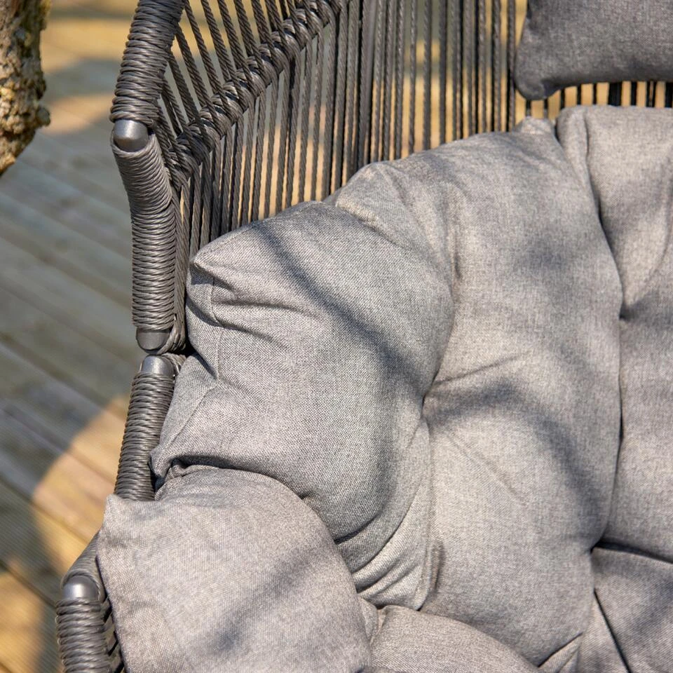 Lisomme Ayla Rattan Tuin Loungestoel Zwart - Met Zitkussens 4 Lisomme Ayla Rattan Tuin Loungestoel Zwart - Met Zitkussens - Afbeelding 2