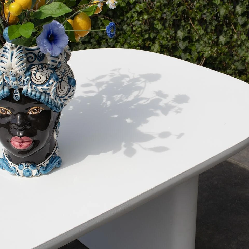 Tuintafel Deens Ovaal - Wit Betonlook - 240x100x75cm - Maya 8 Tuintafel Deens Ovaal - Wit Betonlook - 240x100x75cm - Maya - Afbeelding 6