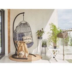 Beliani Hangstoel SESIA - Grijs Polyester, Pe Rotan 8 Beliani Hangstoel SESIA - Grijs Polyester, Pe Rotan -Geselecteerde Tuinmeubelwinkel d4ab082dc1fe4b84819f1349bc85b944